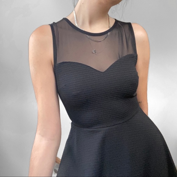 Forever 21 Dresses & Skirts - 💣 mesh sweetheart skater dress
